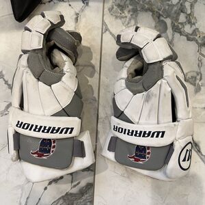Warrior Burn pro 2 XL Warrior Lacross Gloves Size XL GENTLY USED